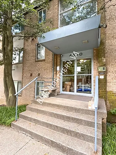 4570 Macarthur Blvd NW #202 Photo 1