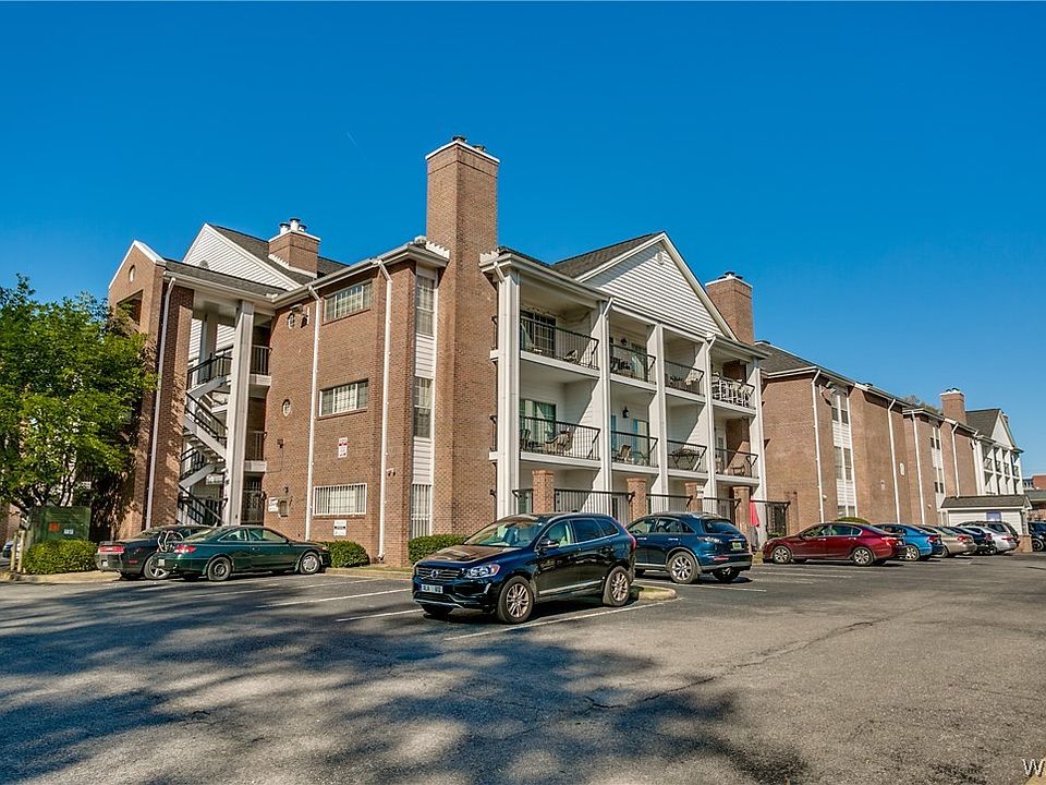 1st image of 708 11th St APT 211
