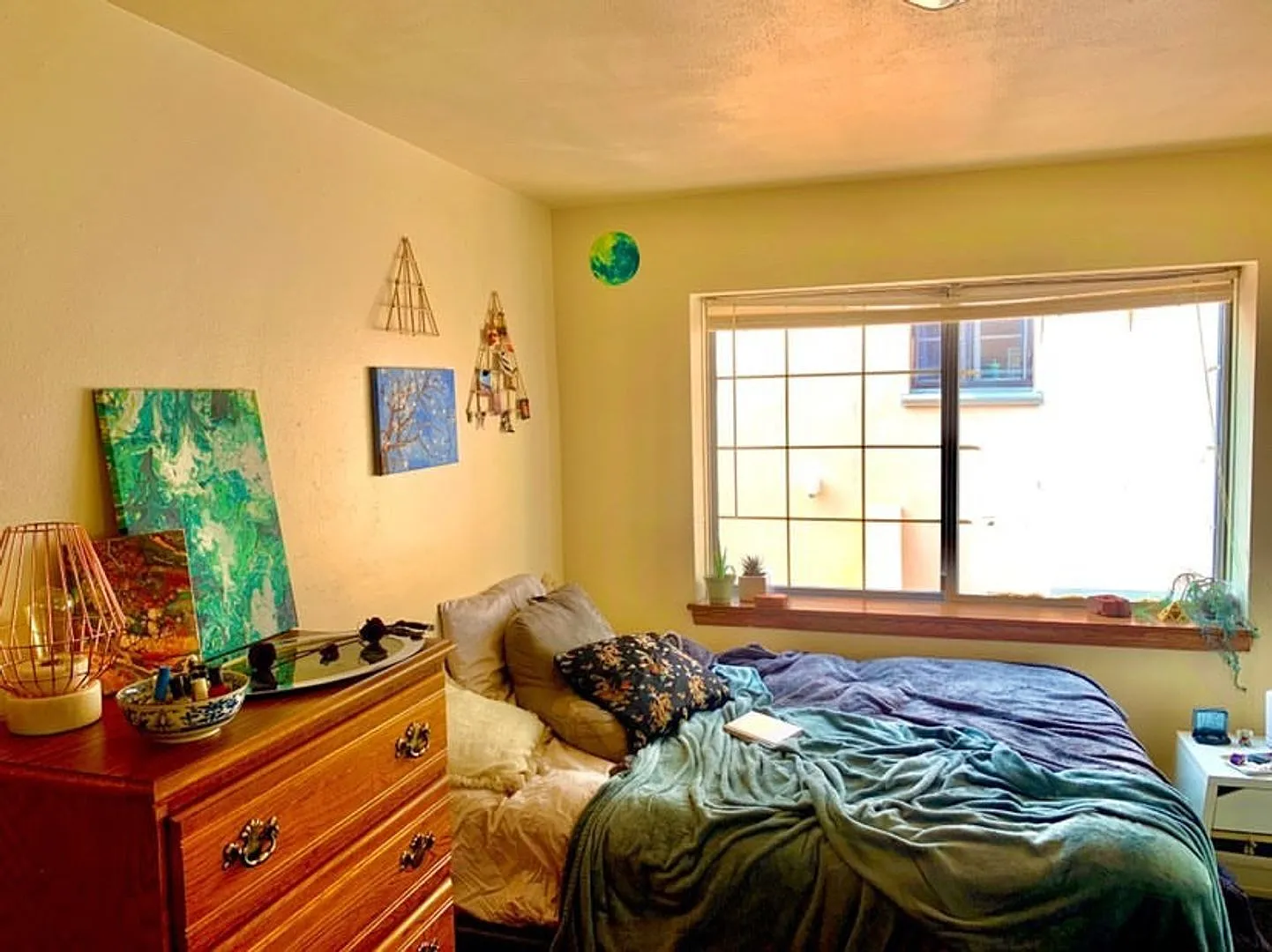 230 — Photo 2