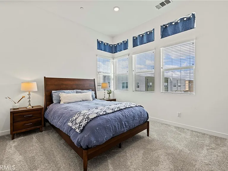 27005 Hummingbird Ln — Photo 38