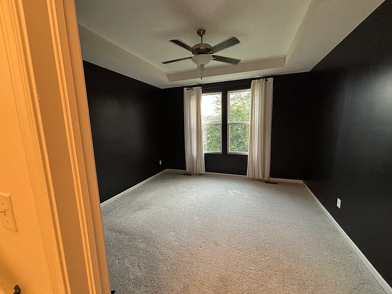 12325 Greenwood Dr — Photo 9