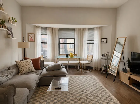 919 W Addison St APT 1F, Chicago, IL 60613