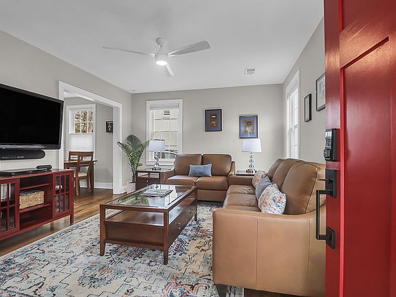 2nd image of 28 Lyttleton Ave