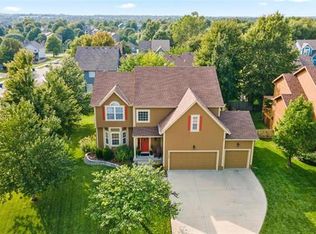 5740 Theden St, Shawnee, KS 66218