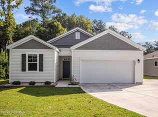 697 Morris Landing Rd, Holly Ridge, NC 28445