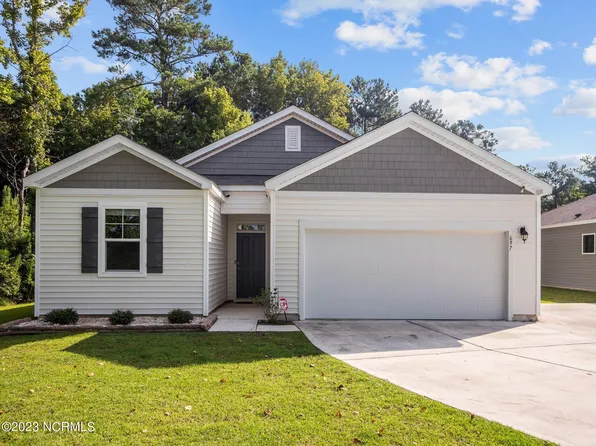 697 Morris Landing Rd, Holly Ridge, NC 28445