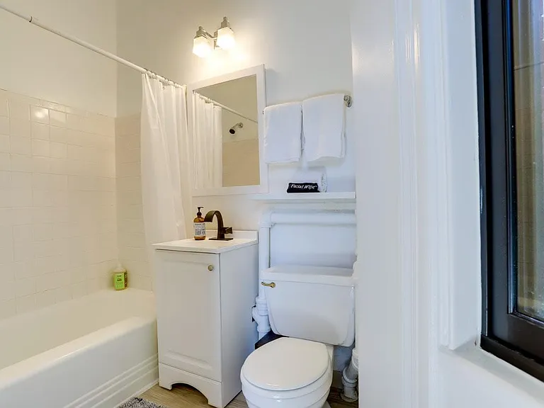 1765 R St NW #101 — Photo 8