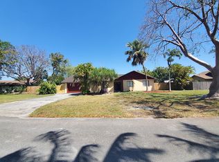 12975 SW 190th St, Miami, FL 33177