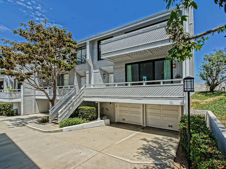 14 Aries Ct — Photo 3