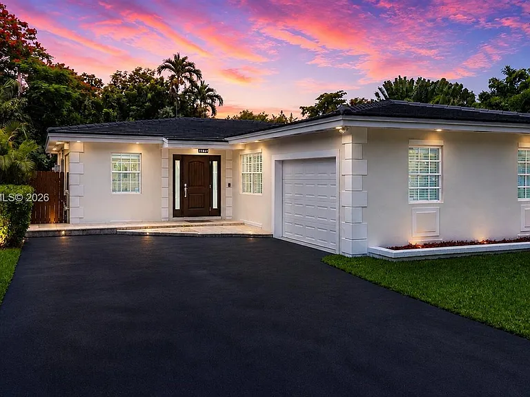 516 Gerona Ave — Photo 34