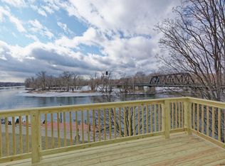 26 Front St #B, Waterford, NY 12188