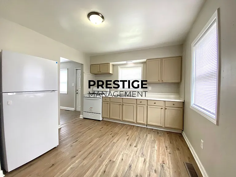 1454 Sherman St — Photo 5