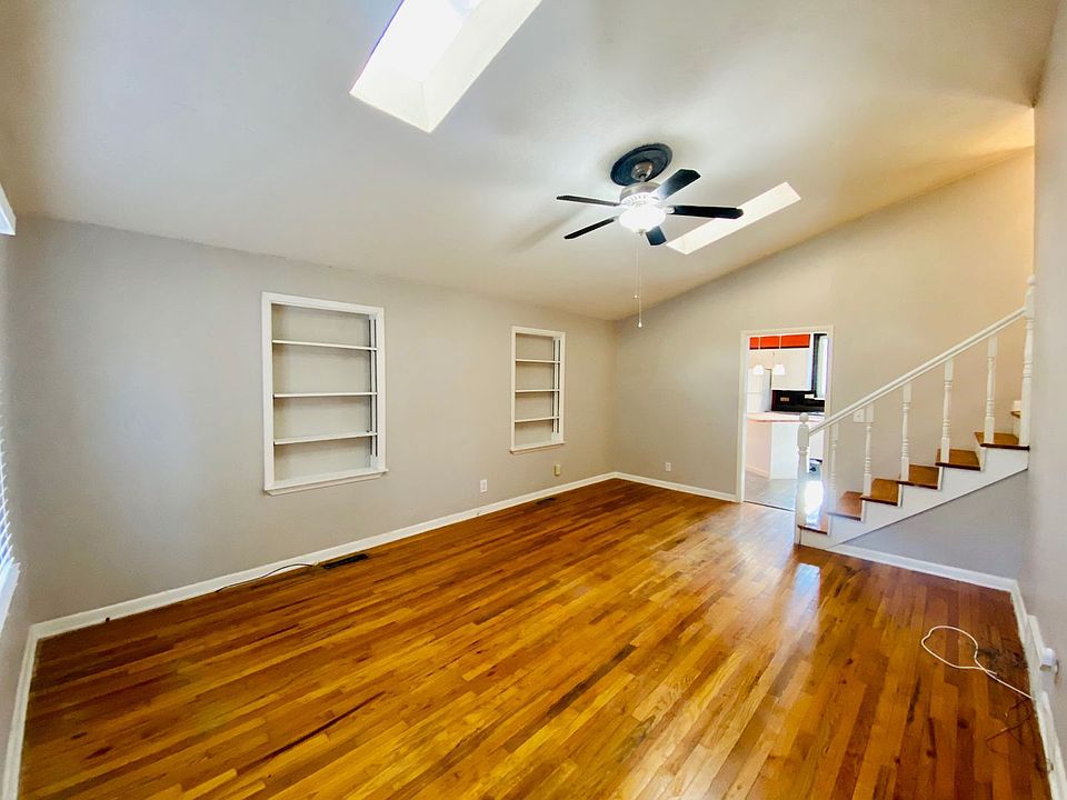 11821 W 67th St Shawnee KS Zillow