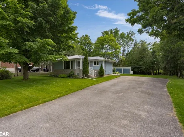 16 Joy Ave, Oro Medonte, ON L3V 0J9