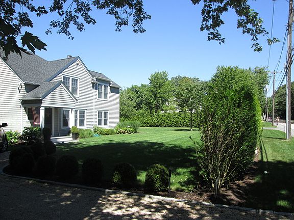 2nd image of 85 Jessup Ave