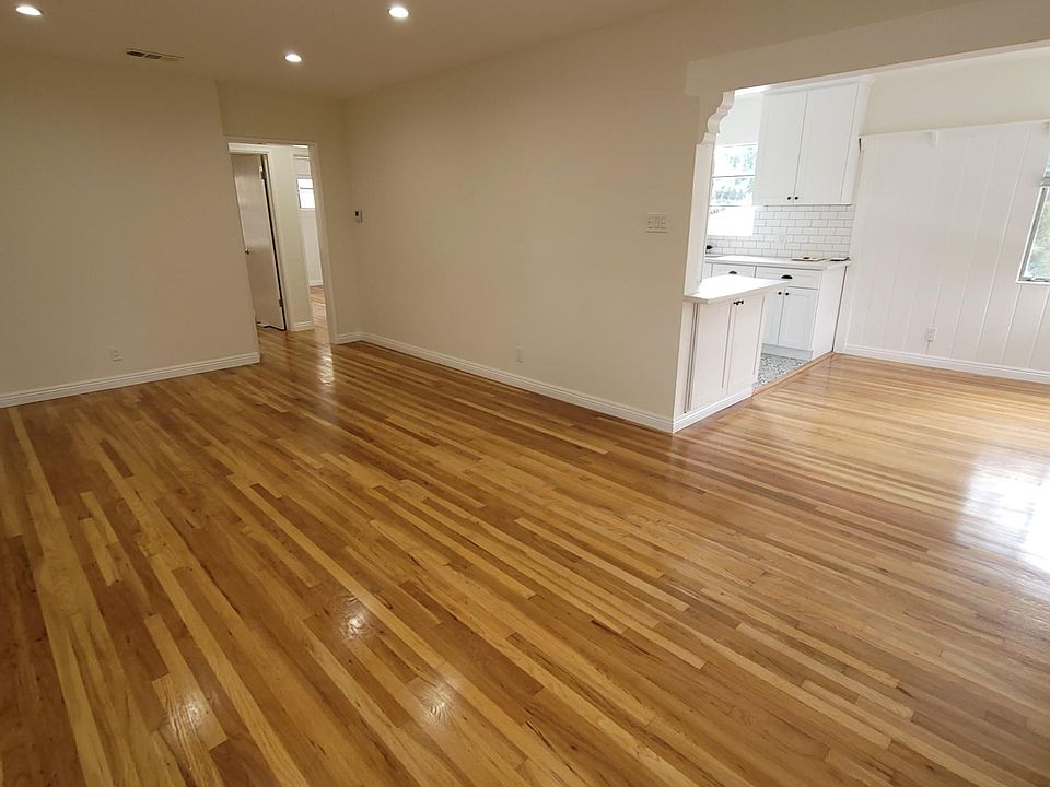 1st image of 4380 Bakman Ave