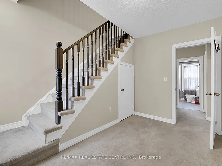 31 Gibson Ave — Photo 26