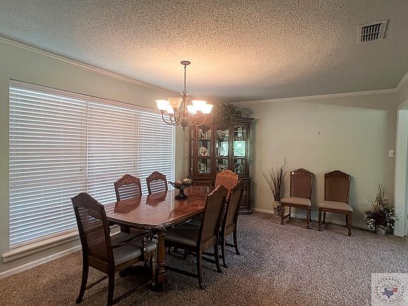 3rd image of 13 Highland Hills Ln