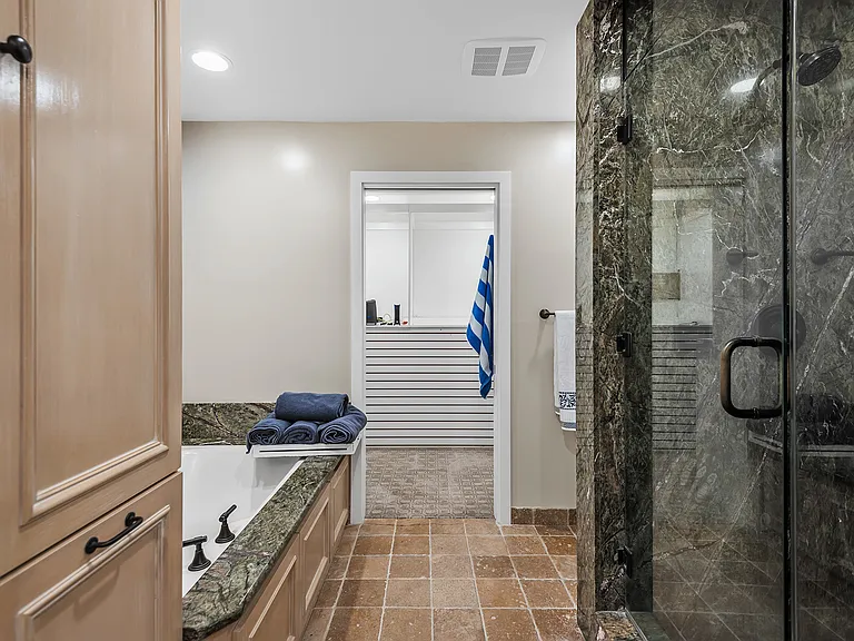11844 Beach Club Way — Photo 17