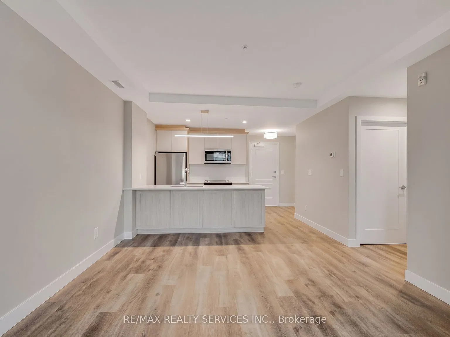 34 Norman St — Photo 2