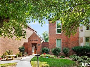 1212 S Grand Ave W APT 222, Springfield, IL 62704