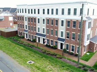 212 Murdoch Sq SE, Leesburg, VA 20175