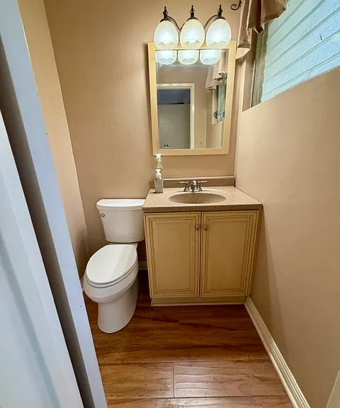 313 N Acacia Ave #D — Photo 39