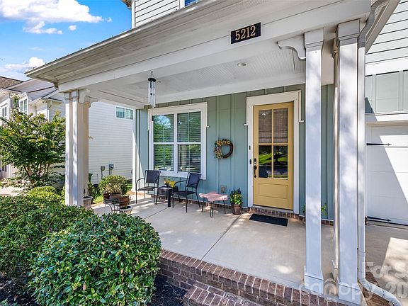 3rd image of 5212 Meadowcroft Way