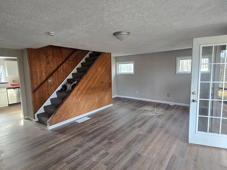 11491 Oak Rd #1 — Photo 2