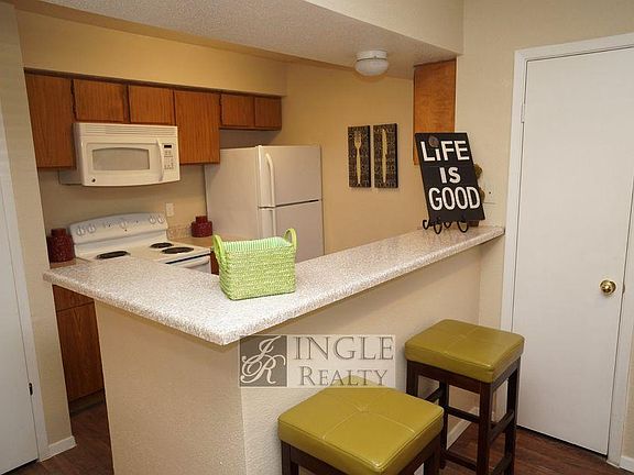 4th image of 4000 Linda Dr #326