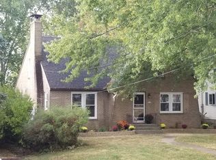 2010 2nd St, Peru, IL 61354