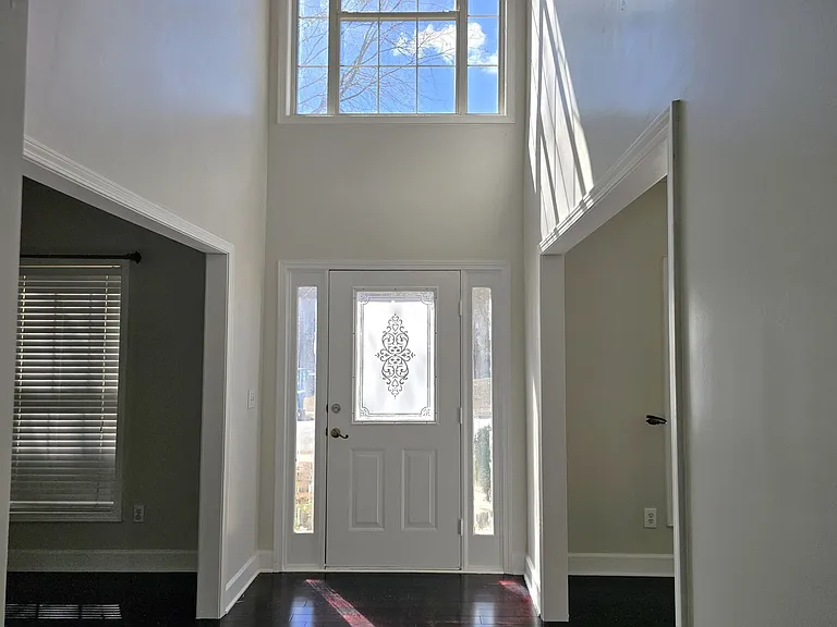 235 Circle Rd — Photo 4