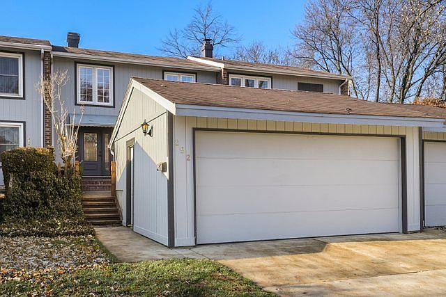1st image of 252 Colony Green Dr
