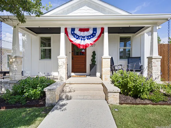 307 Frey Street, Boerne, TX 78006