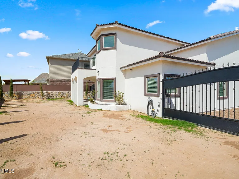 7877 Enchanted View Dr — Photo 56