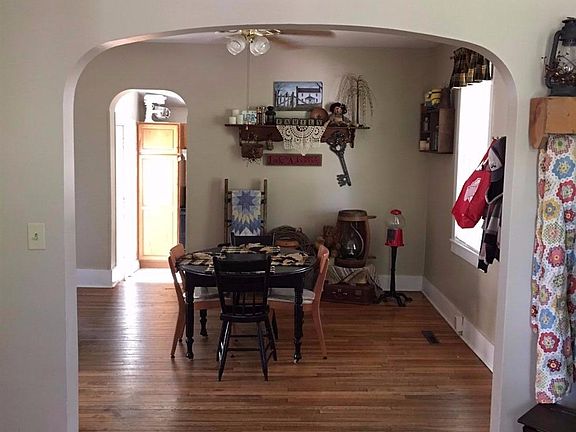5th image of 611 Wyandot St