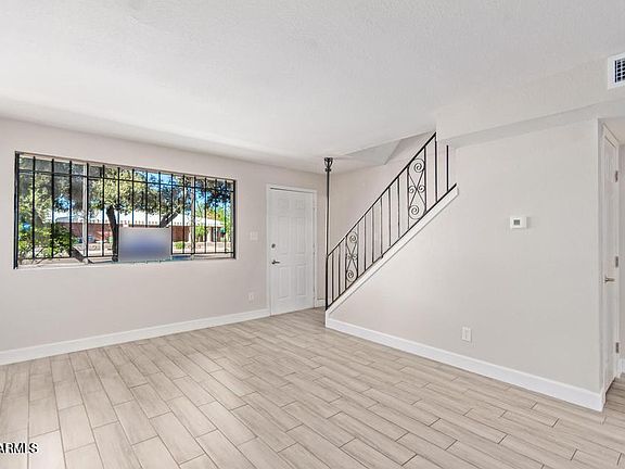 4th image of 1533 W MISSOURI Avenue #6