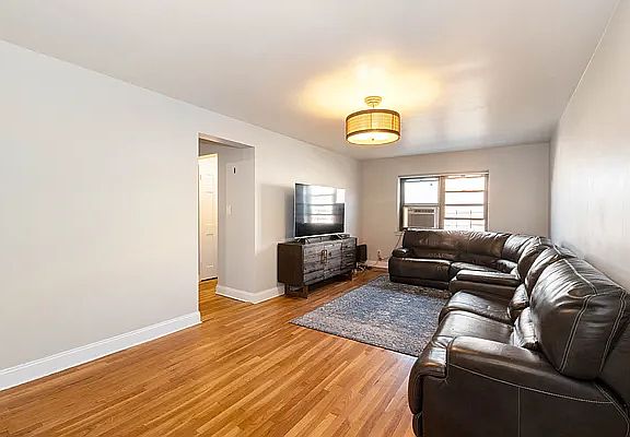 5th image of 34-11 93rd St APT 5G