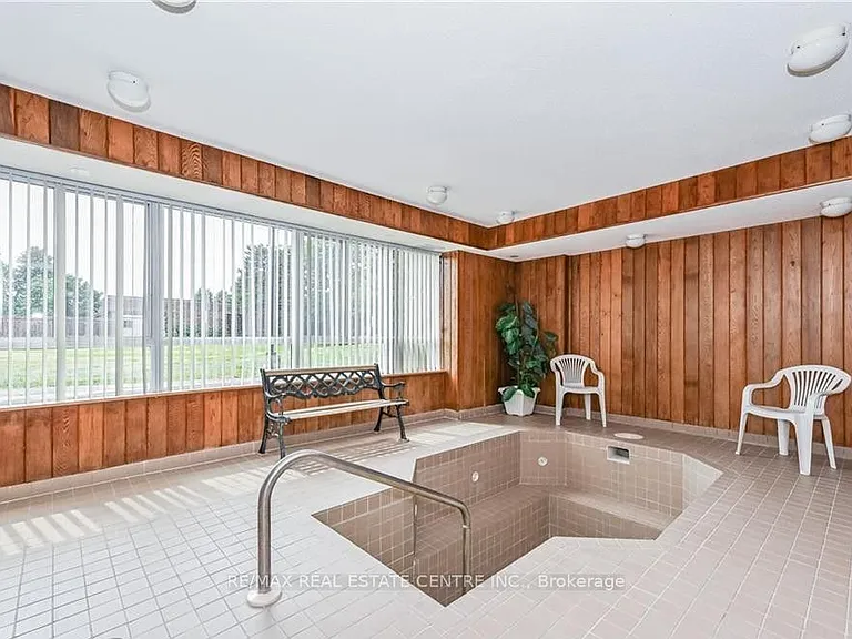 65 Highland Cres #804 — Photo 5