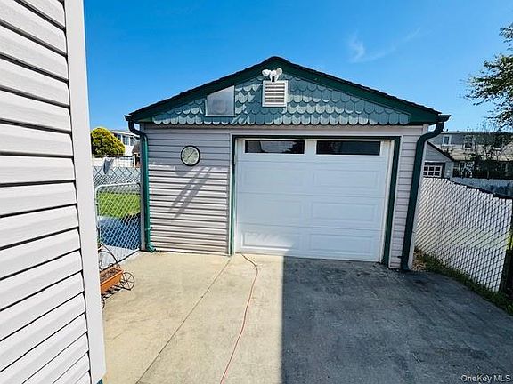 4th image of 10 Schley Avenue