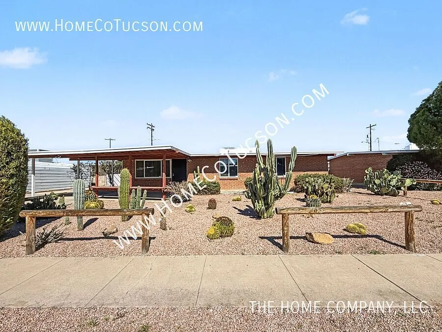 Building Photo - 6225 E Calle Aurora
