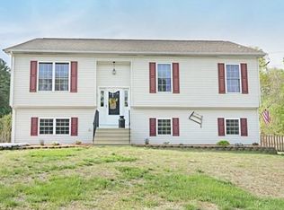 1513 Barre Rd, Gilbertville, MA 01031