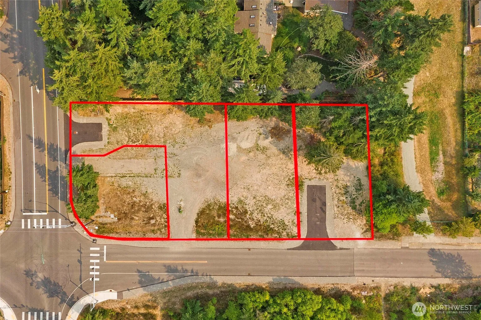 20815 Canyon Road E photo 1