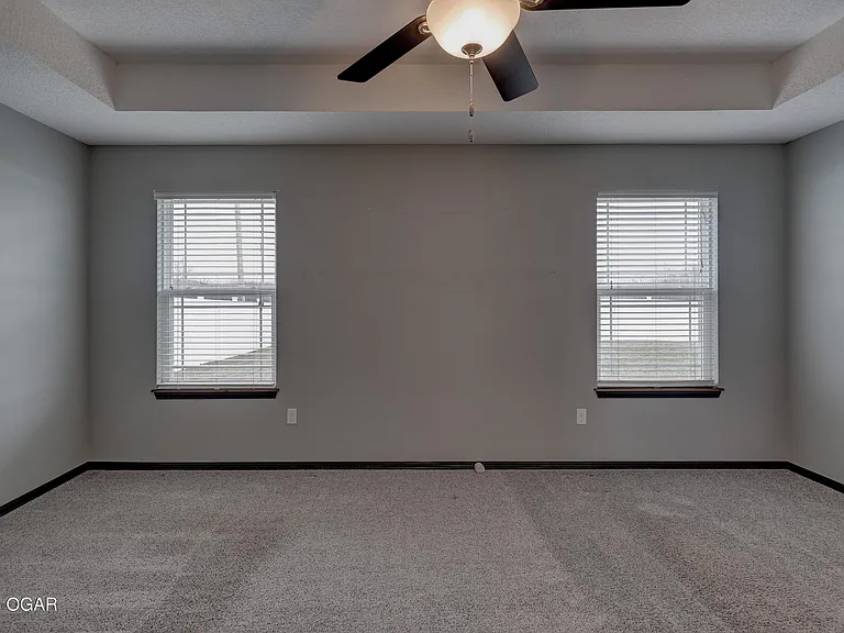 1233 Montana Pl — Photo 30