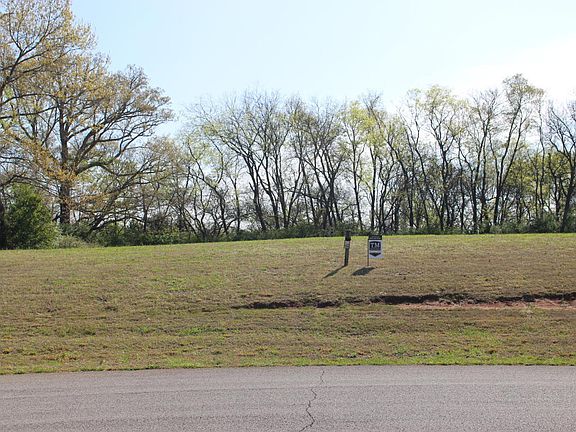 3rd image of 3227 Lowes Lndg