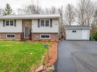 65 Tannery Dr, East Hants, NS B2S 1C6