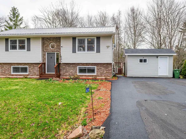 65 Tannery Dr, East Hants, NS B2S 1C6