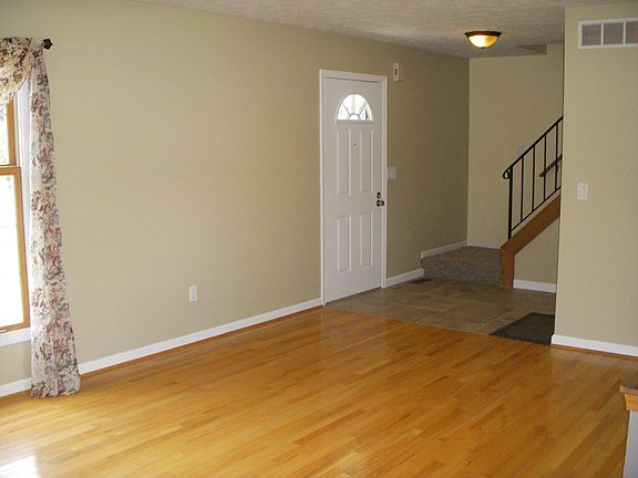 5th image of 324 Chadlee Dr
