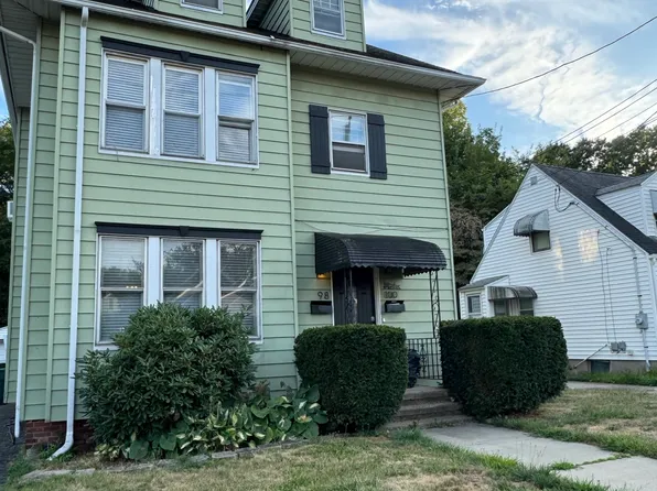 98 Gorham Ave #2, Hamden, CT 06514