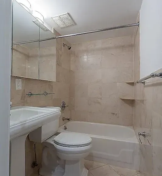52 Barrow St #4-A — Photo 5